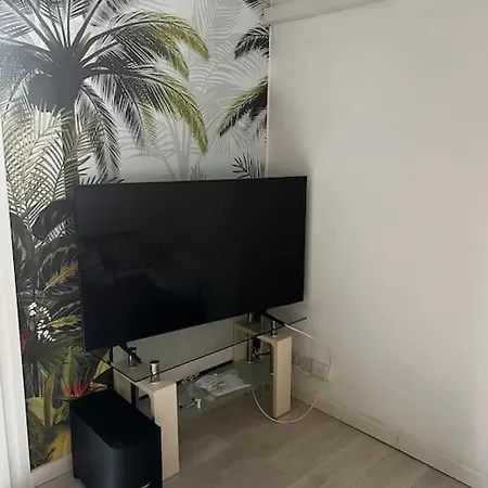 Lägenhet 10 Min *
